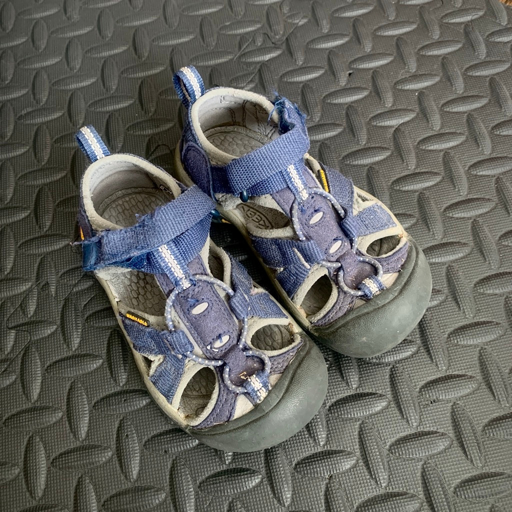 Keen Venice H2 Child Size 10 Sandals Water Hiking Sport Shoes Navy & Gray